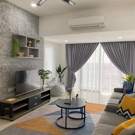 休闲民宿 Leisure Homestay @The Venus Sitiawan Kampong Lumut Kiri Buitenkant foto