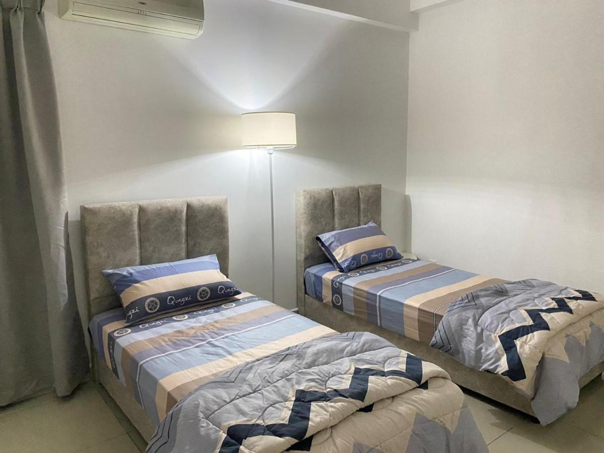 休闲民宿 Leisure Homestay @The Venus Sitiawan Kampong Lumut Kiri Buitenkant foto